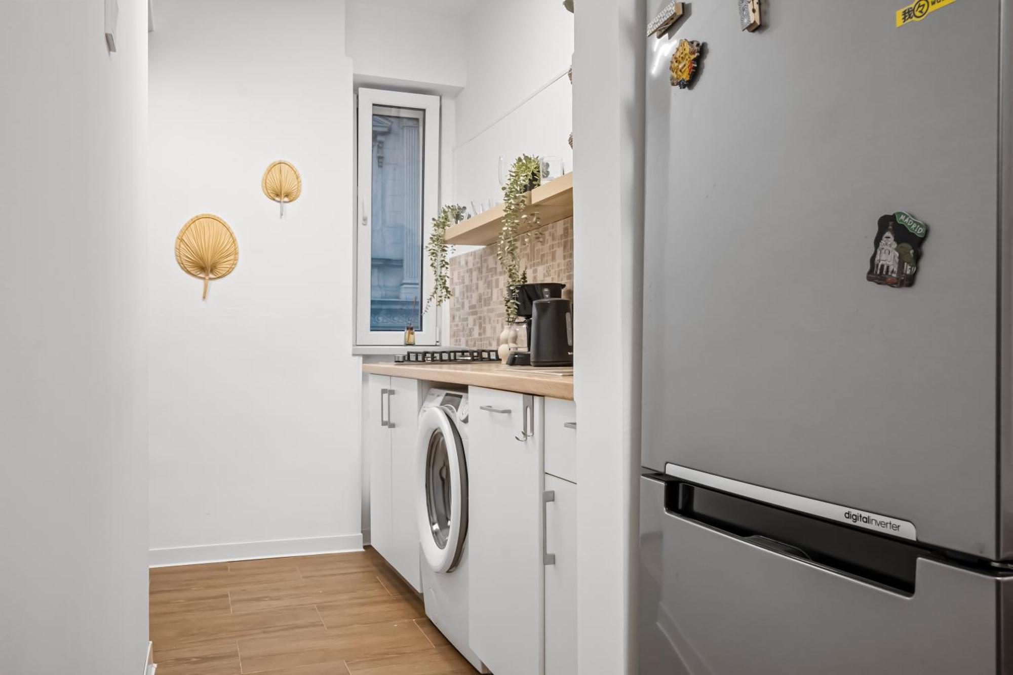 Earthy Escape - Central Apt With Balcony Bucarest Esterno foto
